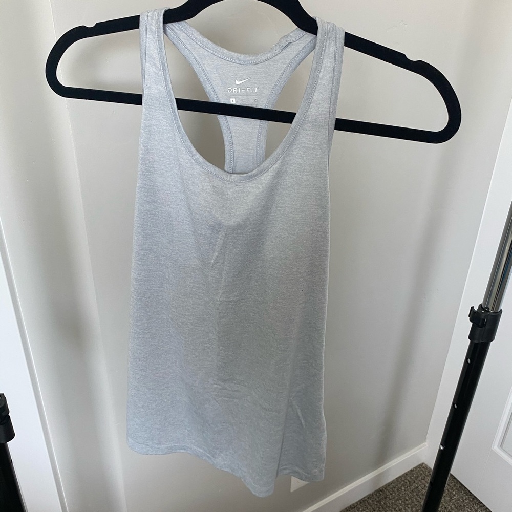 Gray Active Tank